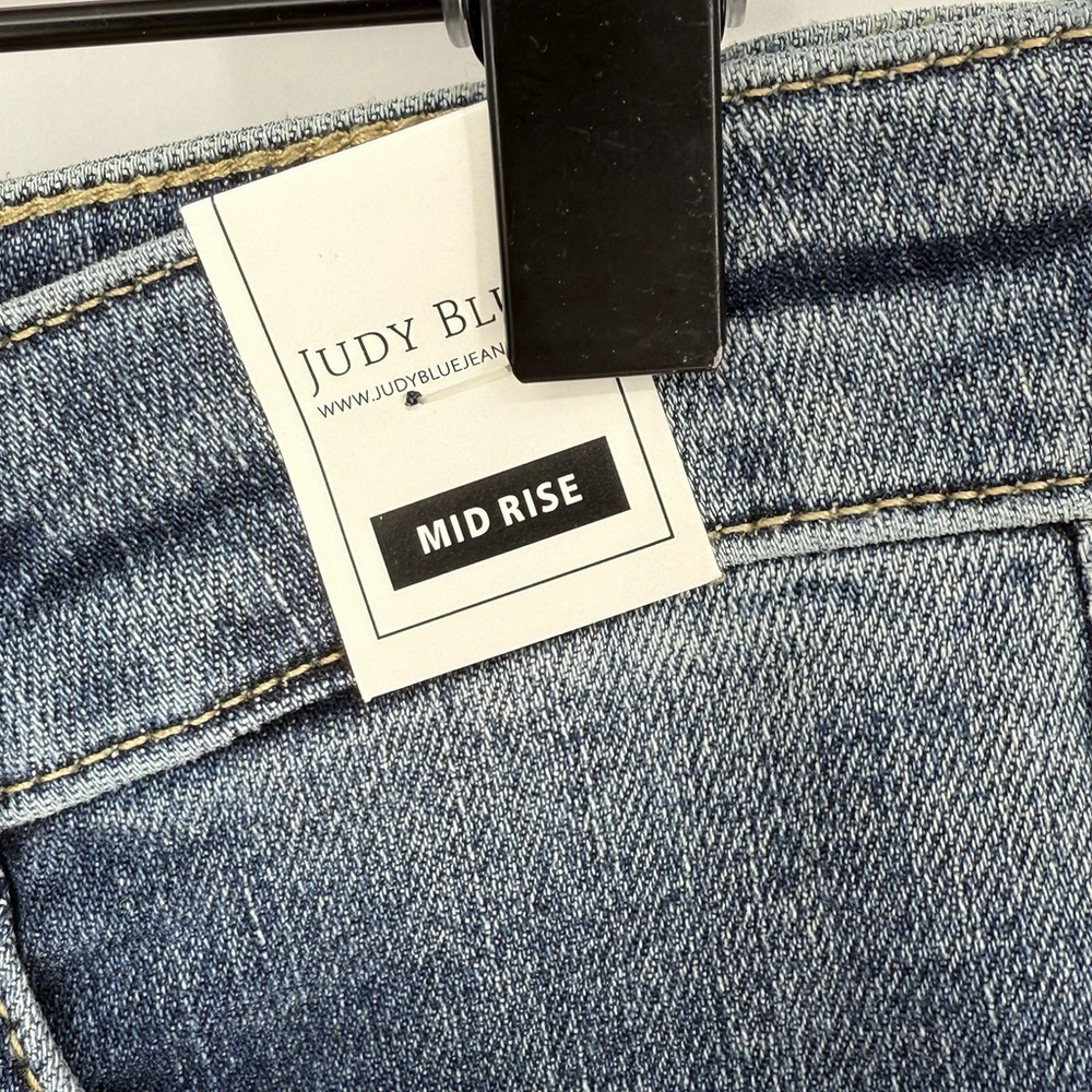 Judy Blue Mid Rise Tummy Control Straigh Leg Jeans Raw Hem NWT 7/28 30” Inseam - Picture 5 of 10